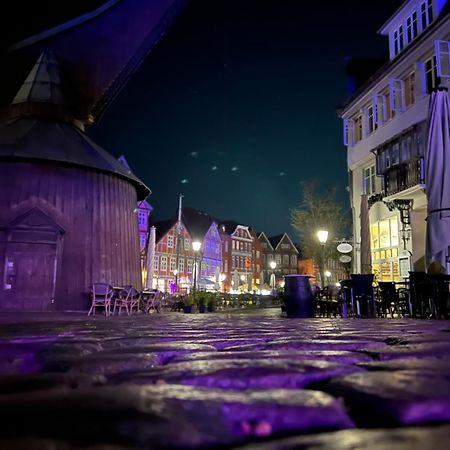 Moderne 2-Zimmer Wohnung! Wlan Und Netflix Inklusive! Zentral Gelegen In Der Historischen Altstadt! Stade Exterior foto