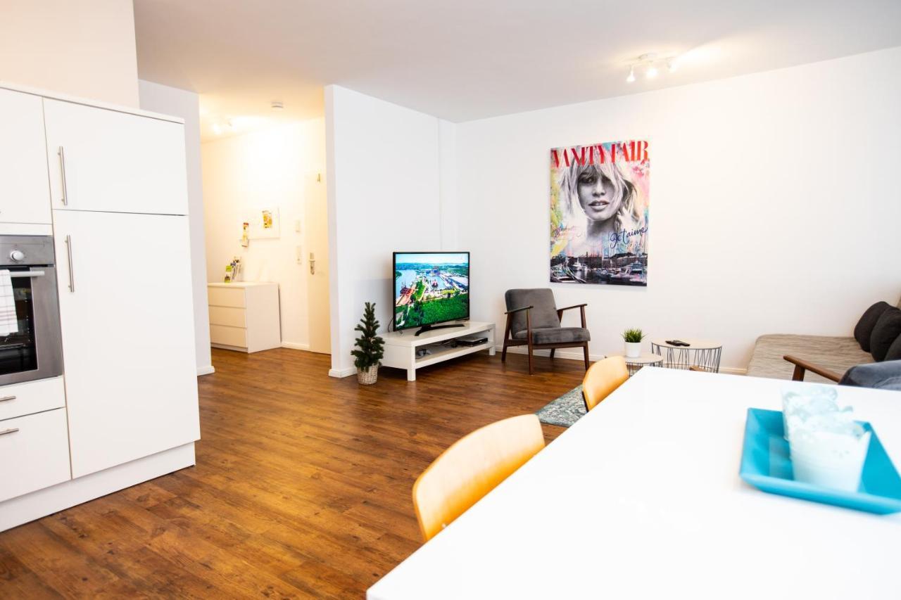 Moderne 2-Zimmer Wohnung! Wlan Und Netflix Inklusive! Zentral Gelegen In Der Historischen Altstadt! Stade Exterior foto